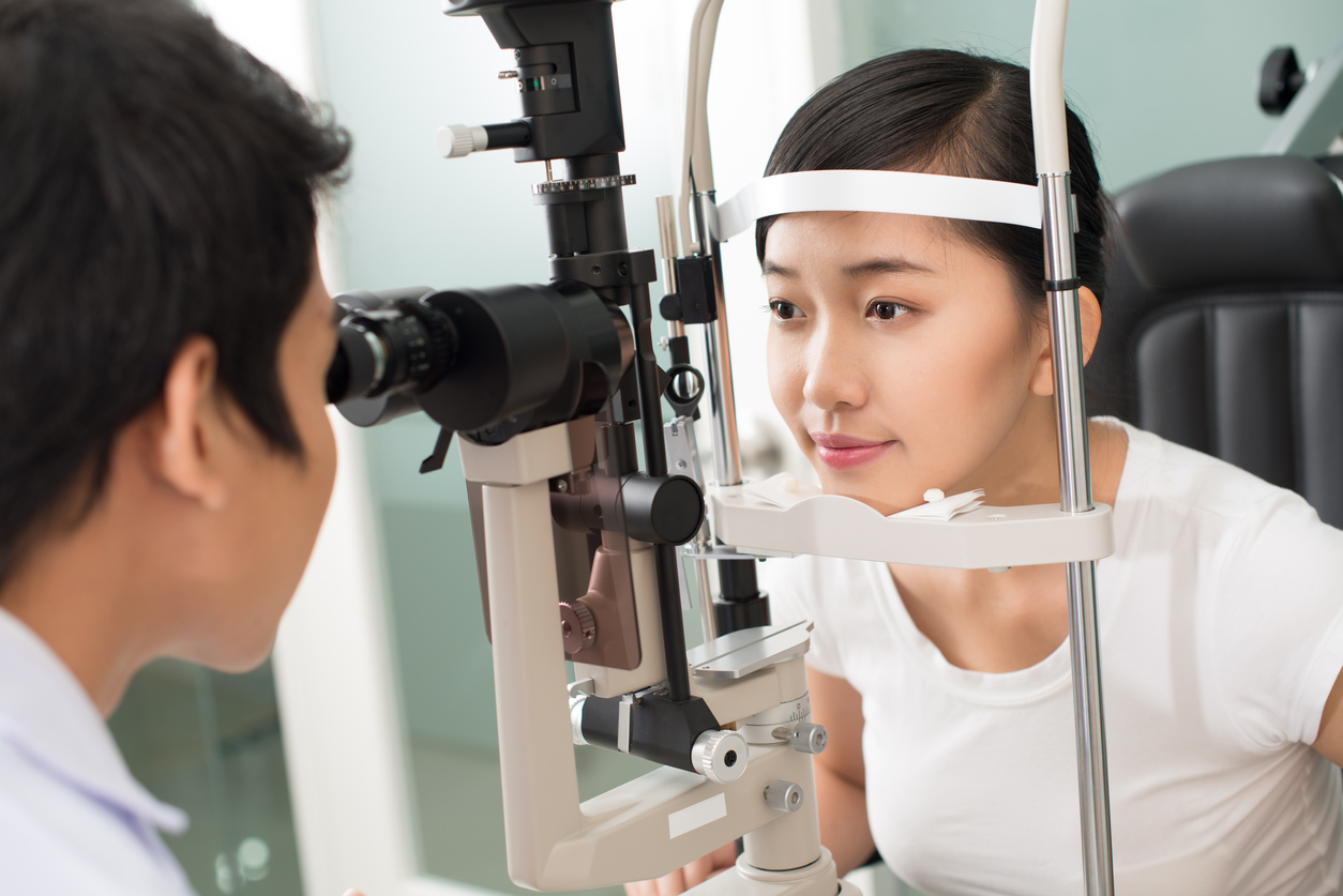 目の定期検診
